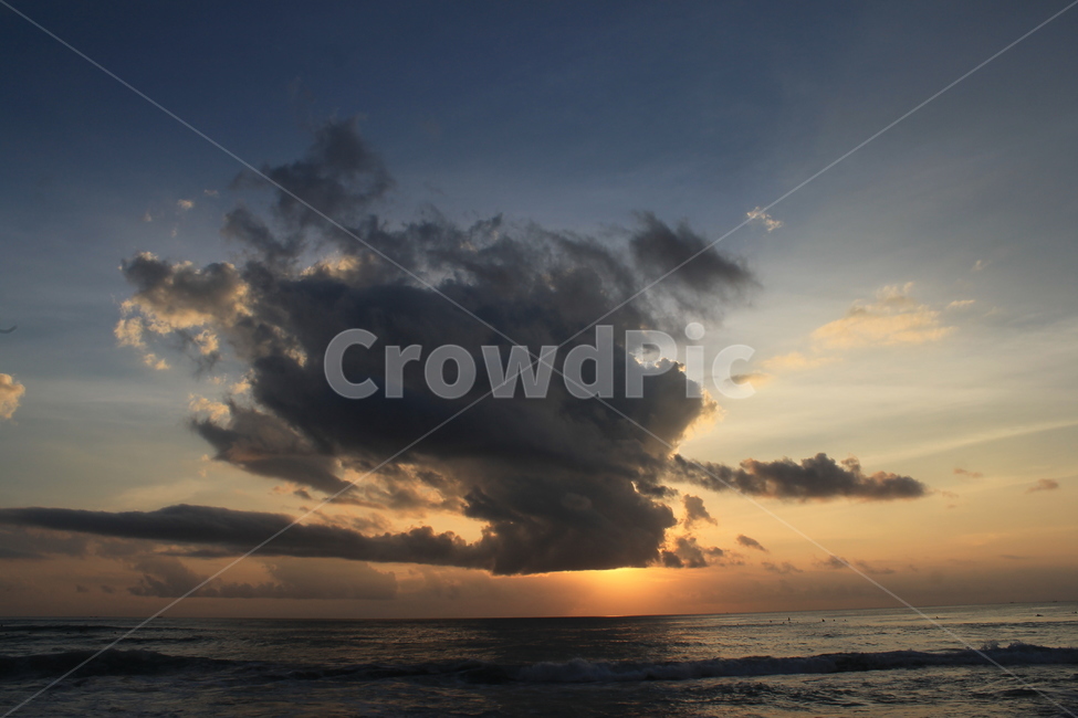 인도네시아,발리,해안,해변,일몰,석양,황혼,구름,바다,하늘,indonesia,bali,sunset,dusk,twilight,nature,sea,cloud,clouds,sky,sunlight,햇빛,적운,cumulus,자연,풍경,nature,landscape,outdoors,옥외,weather,날씨