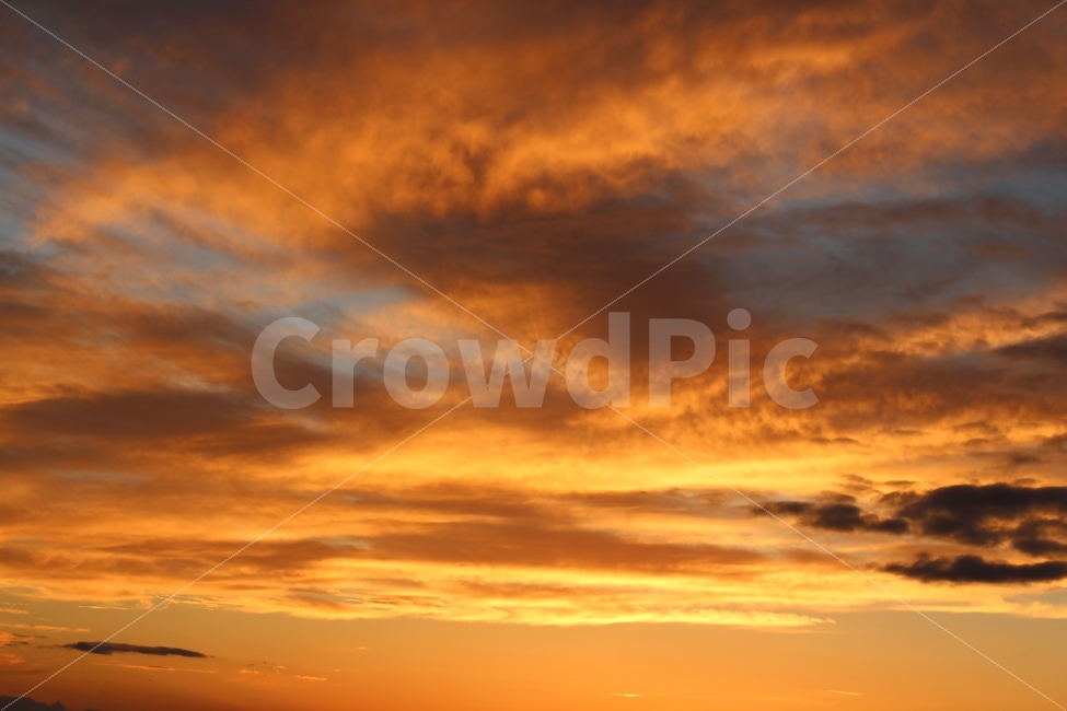 하늘,석양,구름,붉은석양,지는해,자연,풍경,nature,landscape,outdoors,옥외,dusk,황혼,dawn,새벽,red sky,붉은 하늘,sky,sunset,일몰