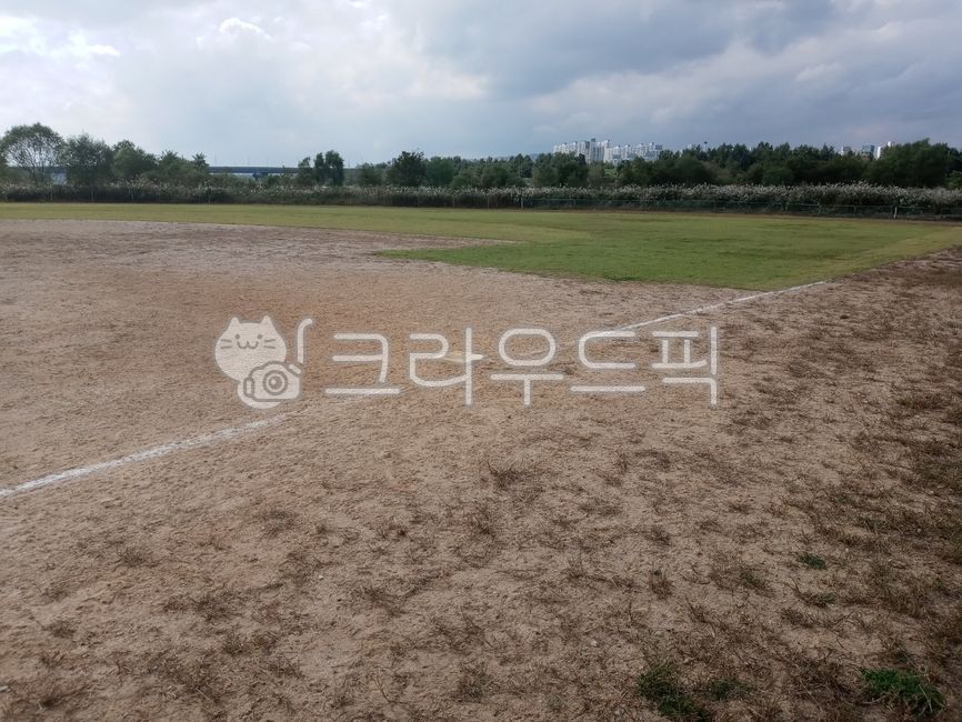 sliding,defence,1st base,Instructional batting ball,base running