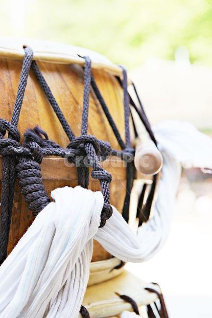 북,민속악기,전통,악기,소가죽,배경,자연,한국전통,한국문화,korean traditional,korean culture,악기,음향기기,musical instrument,musical equipment