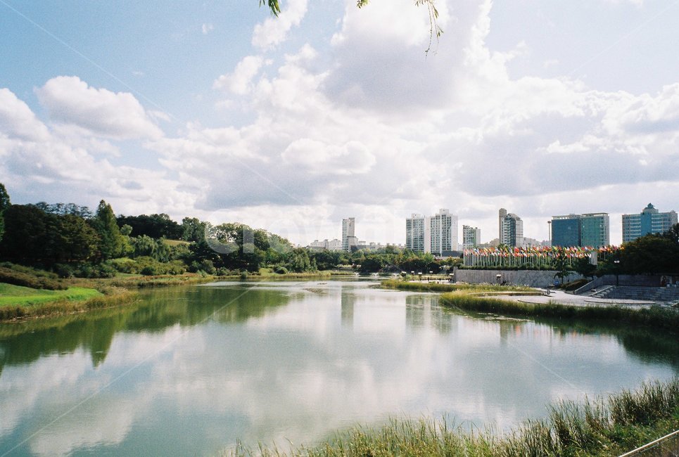 물,자연,올림픽공원,호수,nature,water,outdoors,옥외,가을하늘,도시,풍경,city,landscape,한국도시풍경,한국도시경관,korea cityscape