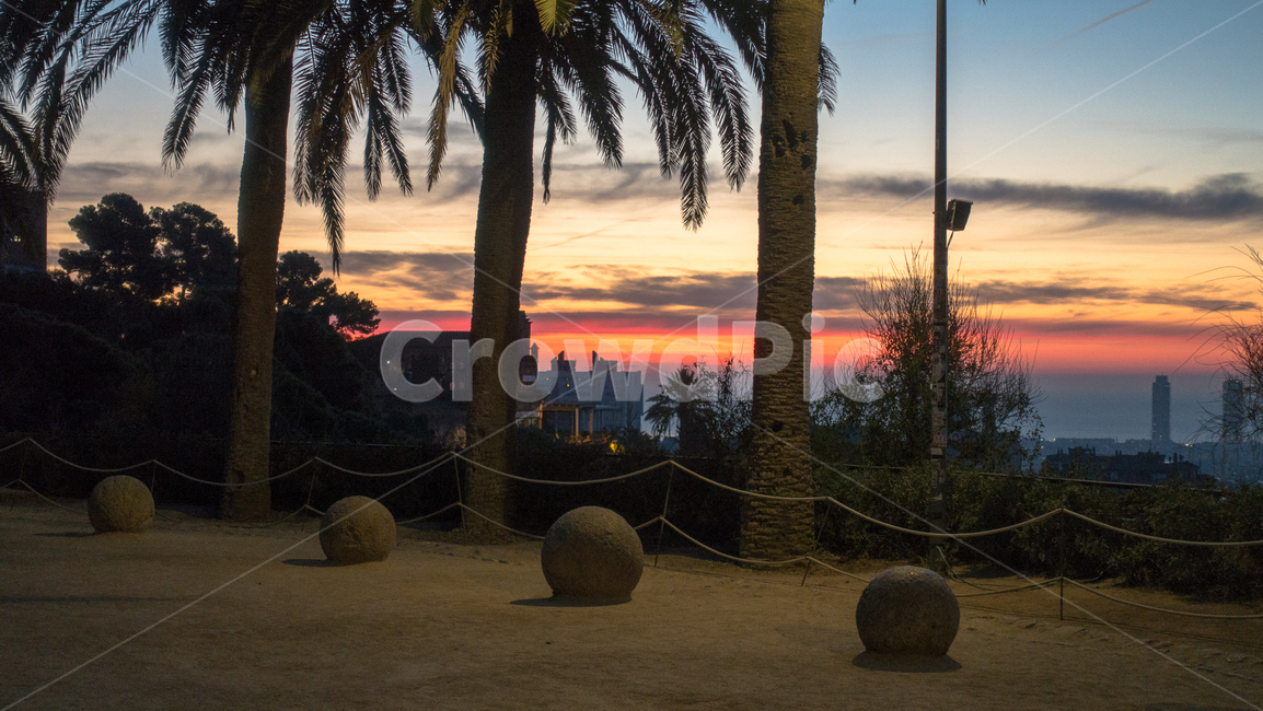 스페인,바르셀로나,구엘공원,일출,sunset,spain,barcelona,sun,sky,red,redish,guel,park,nature,자연,outdoors,옥외