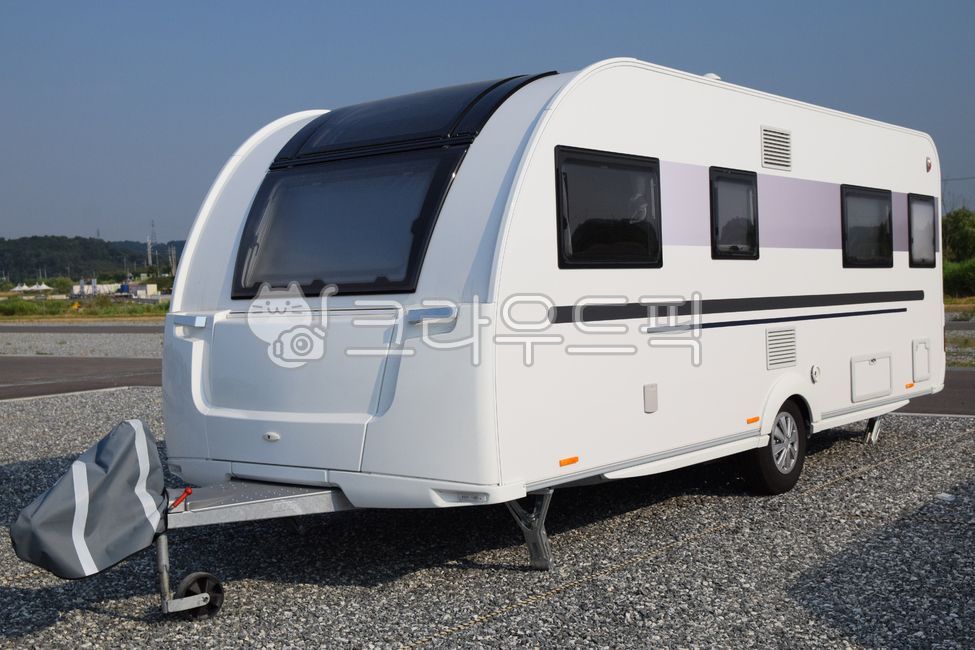 camping,activity,camping trailer,vehicle,trailer,healing,freedom,car,outdoor lodging,vacation,lodging,rest,van,nature,relax,relaxation,relaxing,campingcar,Caravan,transportation,outdoor,adventure,caravan trailer,caravan,camping car