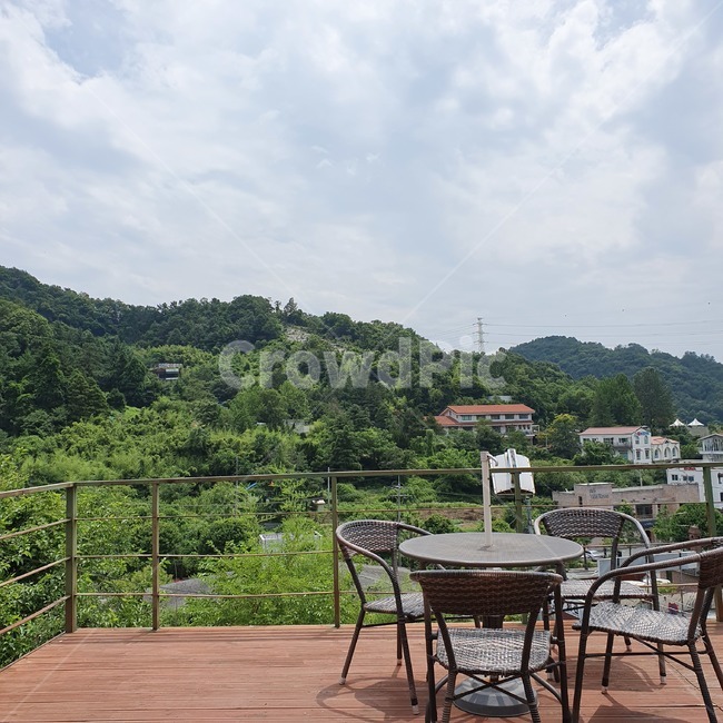 의자,테이블,카페,산,산속카페