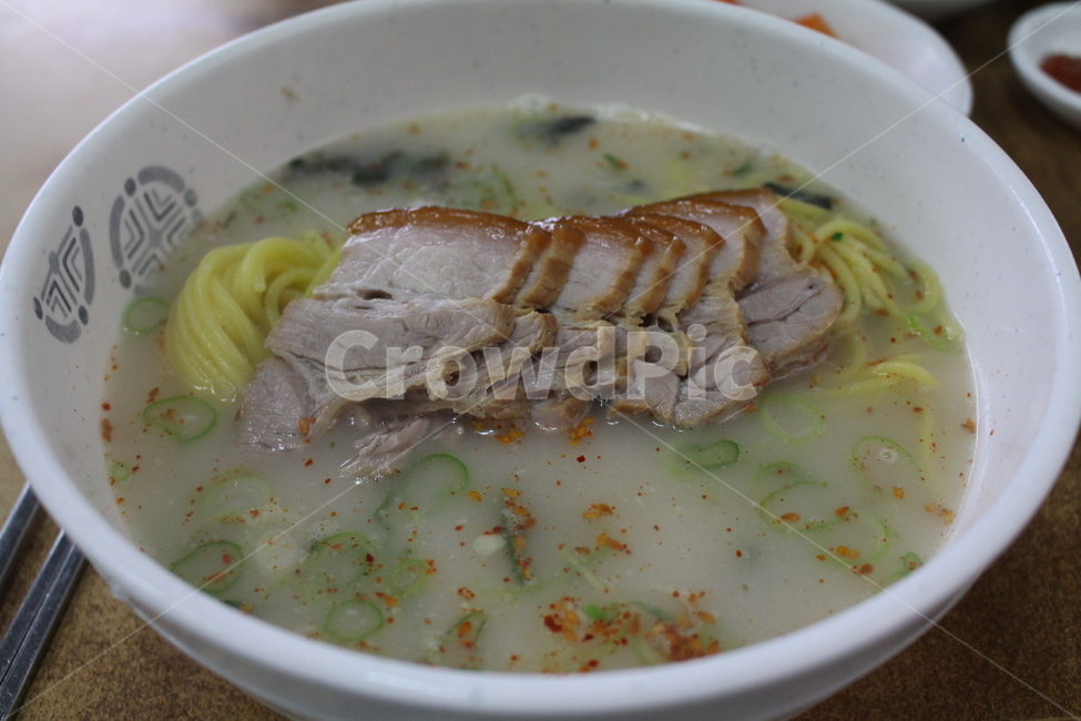 국수,고기국수,noodle,음식,제주,jeju,돔베고기,육수,국물,면요리,면류,면요리,noodles