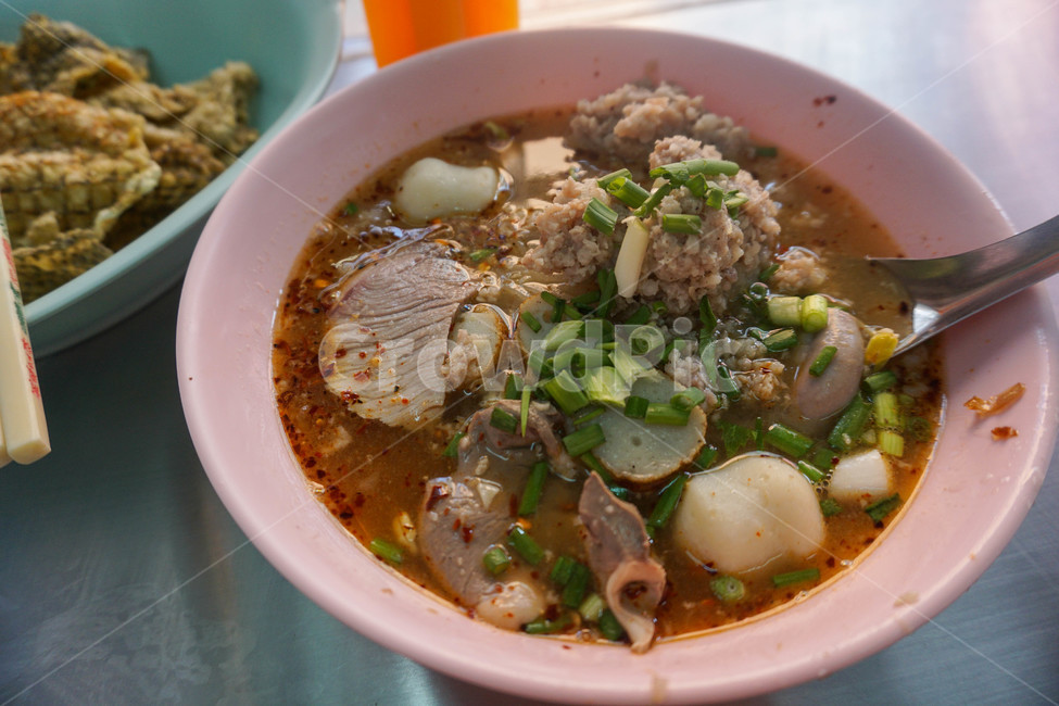 태국음식,타이푸드,쌀국수,thaifood,food,음식,식사,meal,spoon,숟가락,noodles,bowl,사발,dish,요리,음식,식재료,요리,food,cook,meal,dishes,food reserves