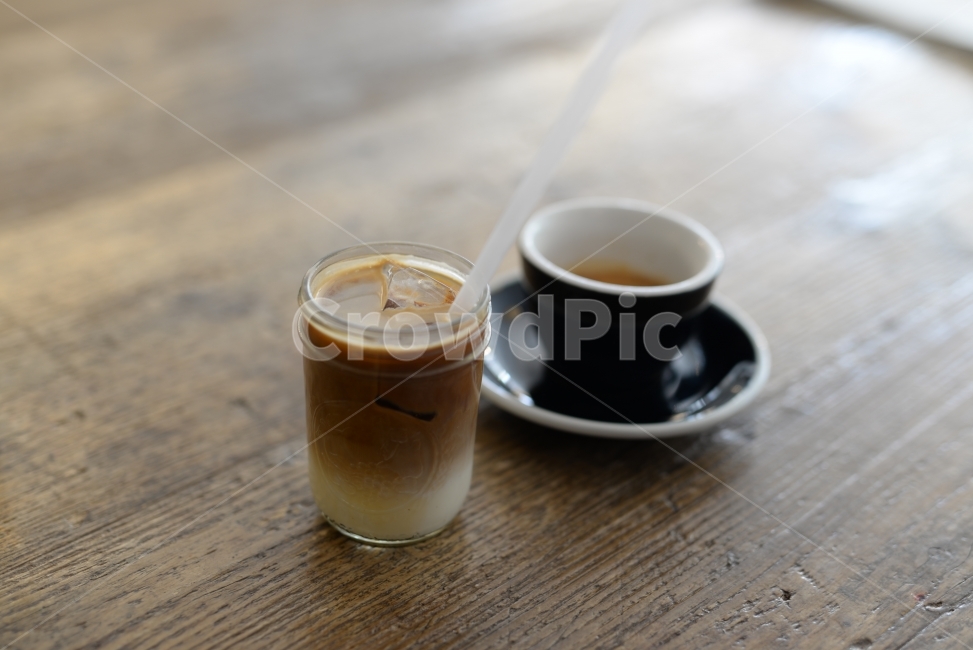 커피,카페,베를린,에스프레소,카페인,사랑,감성,분위기,라떼,플랫화이트,부드러움,나무,wood,coffee,cafe,latte,flatwhite,espresso,커피,카페,coffee,cafe,감성,sensible,feeling