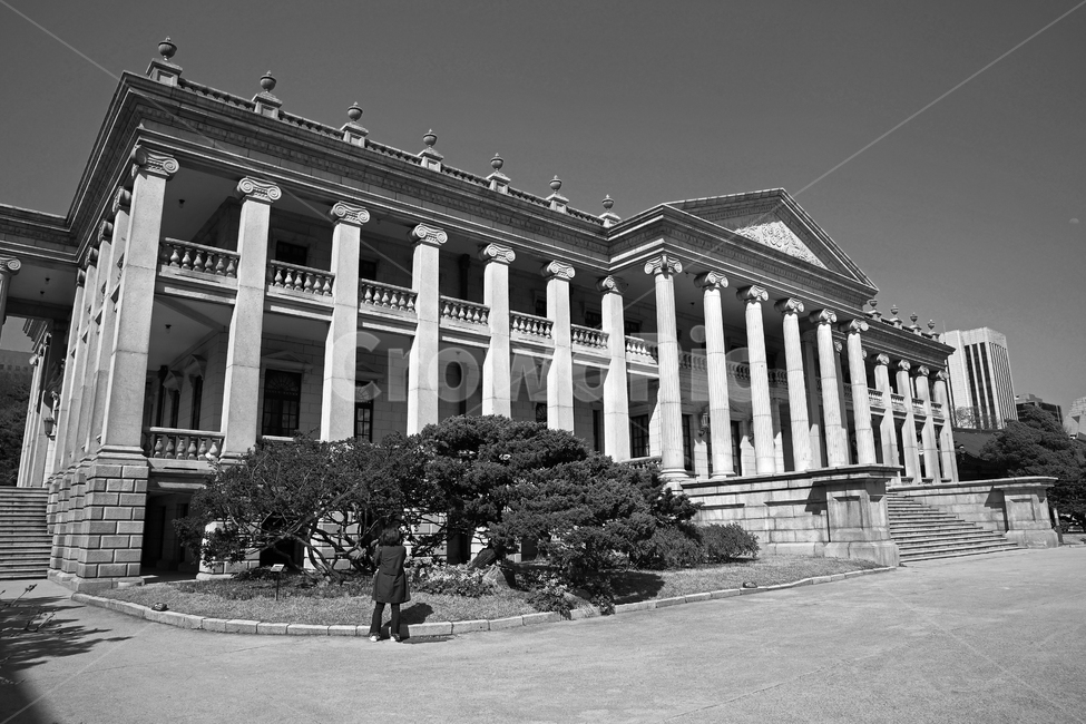 석조전,기둥,덕수궁,궁궐,대한제국,고종,3층석조건물,흑백,흑백,모노톤,monochrome,black and white,건축물,건물외관,exterior,building,structure,architecture,construction