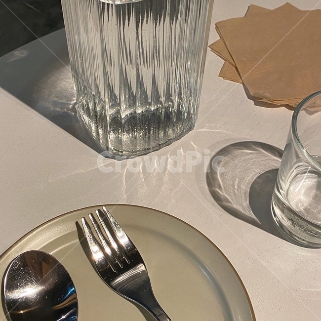 테이블,접시,컵,빛,감성