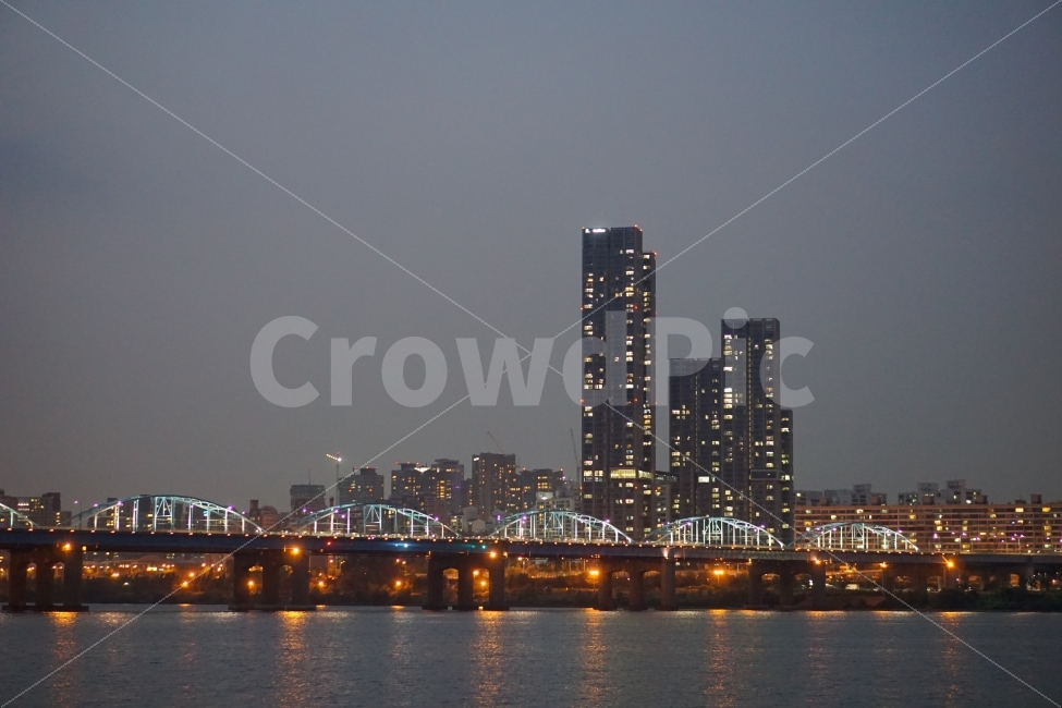 야경,동작대교,한강,풍경,감성사진,도시야경,야경,밤,풍경,nightscape,night,landscape,도시,city,한국도시풍경,한국도시경관,korea cityscape,building,건물,시티,town,metropolis,중심지,urban,어반,office building,사무실 건물