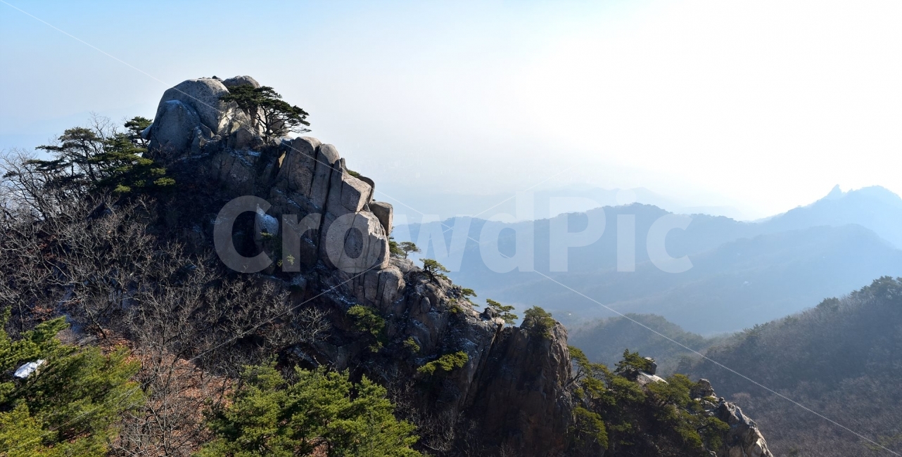 도봉산,풍경,자연,국립공원,산,명산,힐링,바위,기암,등산,맑음,파란하늘,파노라마,마운틴,mountain,nature,오봉,여성봉,역광,햇살,겨울풍경,겨울,북한산,삼각산,북한산국립공원,비경,산그리메,암봉우리,뷰티플,감성,자연,풍경,nature,landscape,한국자연풍경,한국자연경관,korea nature landscape,cliff,낭떠러지,outdoors,옥외