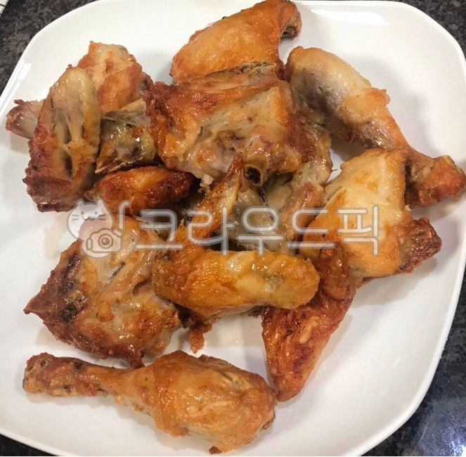 통닭,에어프라이어,에어프라이어요리,닭구이,치킨,에어프라이어닭요리,닭요리,후라이드,후라이드치킨,닭,음식,food,맛있는,야식,안주,술안주,구운닭,옛날통닭,닭튀김