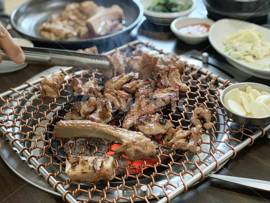 음식,갈비,돼지갈비,돼지고기,소맥,회식,고깃집,구이,음식,식재료,요리,food,cook,meal,dishes,food reserves
