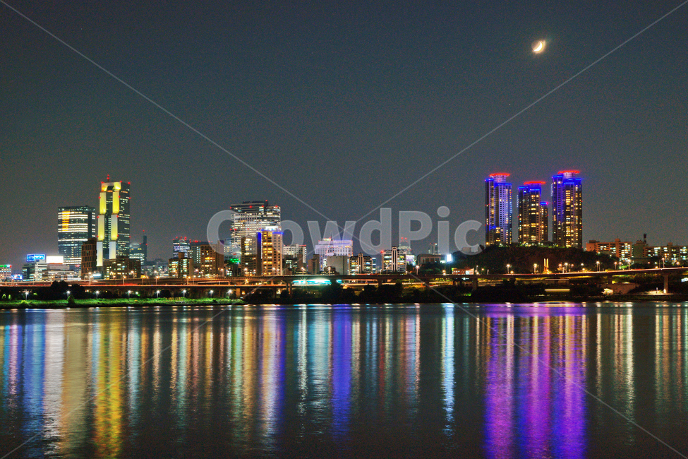 한강야경,한강,야경,청담동,건물,아파트,반영,초생달,야경,밤,풍경,nightscape,night,landscape,도시,city,한국도시풍경,한국도시경관,korea cityscape