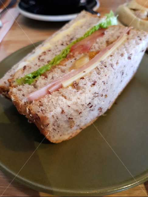 카페,샌드위치,클럽,음식,스낵,출출함,간식,행복,cafe,sandwich,club,meal,음식,식재료,요리,food,cook,meal,dishes,food reserves,빵,bread,디저트,간식,후식,dessert,snack