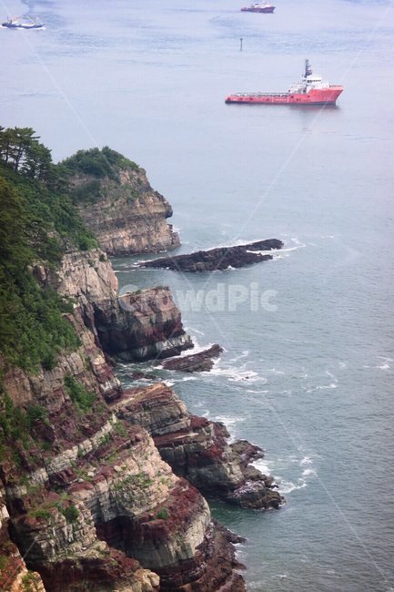 풍경,바다,암남공원,퇴적암,해안가,자연,풍경,nature,landscape,교통,교통수단,traffic,transportation,vehicle,차량,boat,보트,outdoors,옥외,cliff,낭떠러지