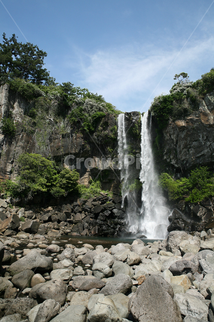 제주도,정방폭포,관광지,풍경,자연,폭포,자연,풍경,nature,landscape,한국자연풍경,한국자연경관,korea nature landscape,제주도,jeju,jeju island,water,물,river,강,outdoors,옥외,waterfall