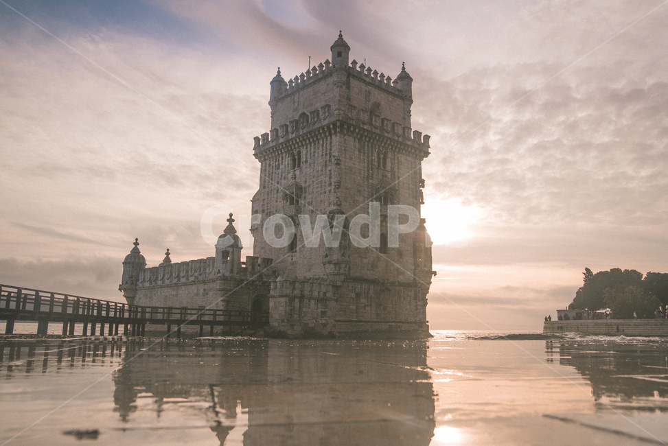 포르투갈,리스본,portu,트램,유럽,유럽풍경,도시,city,유럽도시,벨렘탑,벨렘,노을,해질녁,해질녘,감성,문화유산,랜드마크,landmark,tourist attraction,해외,외국,세계,foreign,oversea,world,세계랜드마크,해외랜드마크,외국랜드마크,world landmark,world tourist attraction,건축물,건물외관,exterior,building,structure,architecture,construction