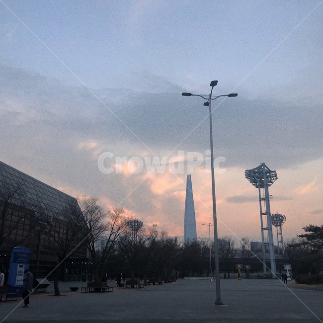 올림픽공원,날씨,몽환적,구름,이쁨,도시,풍경,city,landscape,한국도시풍경,한국도시경관,korea cityscape,랜드마크,landmark,tourist attraction,한국랜드마크,한국관광지,한국명소,korea landmark,korea tourist attraction,building,건물,시티,downtown,도심,town,urban,어반,architecture,건축물