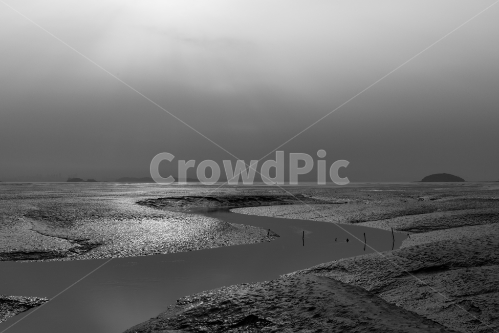 인천,강화도,흑백,갯벌,풍경,자연,풍경,nature,landscape,한국자연풍경,한국자연경관,korea nature landscape,흑백,모노톤,monochrome,black and white,weather,날씨