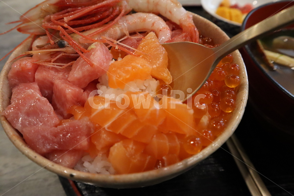 음식,맛집,레스토랑,해산물,새우,shrimp,덮밥,일식,일본음식,외식,밥,식사,저녁,데이트,food,bread,dinner,date,dating,eat,yummy,밥시간,저녁시간,afternoon,with,japanesefood,japaneserestaurant,foodfighter,픽슐랭,먹슐랭,먹방,음식,식재료,요리,food,cook,meal,dishes,food reserves,수산물,해산물,fishery products,seafood