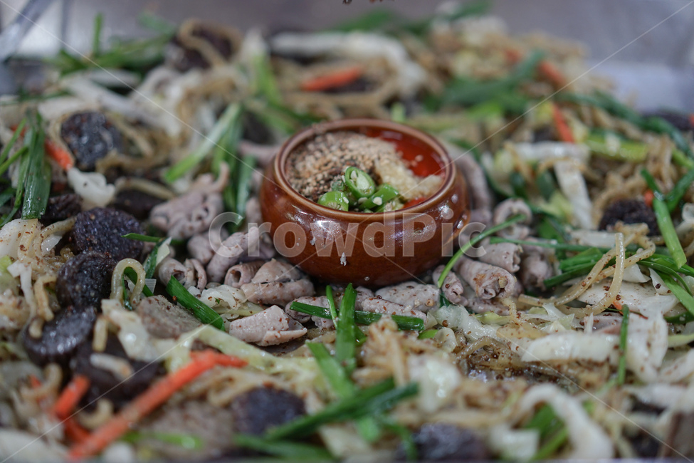 순대촌,순대볶음,철판,음식,요리,한국음식,곱창볶음,곱창,음식,식재료,요리,food,cook,meal,dishes,food reserves,한식,한국음식,한국요리,korean food,korean dishes,korean meal,korean cook