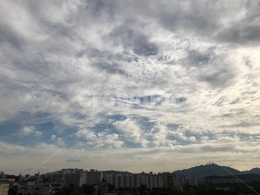하늘,구름,해,태양,석양,구름속,자연,풍경,nature,landscape,weather,날씨,cumulus,적운,outdoors,옥외,cloud,sky
