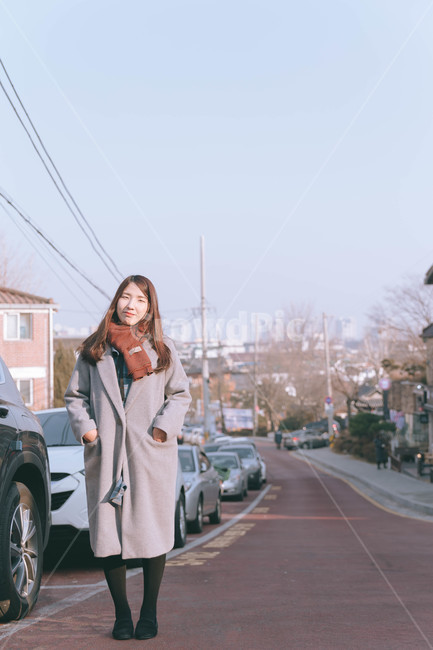 여자,girl,겨울,코트,거리,겨울,계절,winter,season,사람,인물,인간,human,person,여성,여자,woman,female,lady