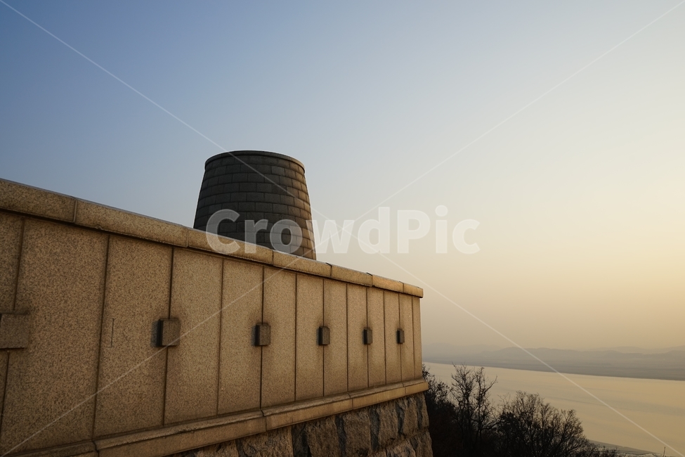 봉수대,한강하류,유적,신호,알림,하늘,한국전통,한국문화,korean traditional,korean culture,랜드마크,landmark,tourist attraction,한국랜드마크,한국관광지,한국명소,korea landmark,korea tourist attraction,건축물,건물외관,exterior,building,structure,architecture,construction