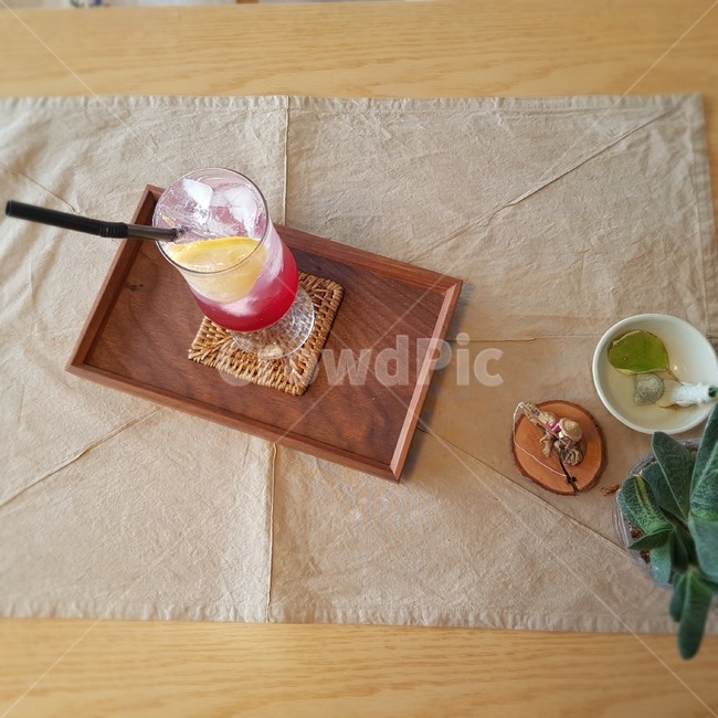 cup,컵,coffeecup,커피컵,cafe,coffee,latte,커피,라떼,카페,에이드,빈티지,심플,레몬,나무,wood