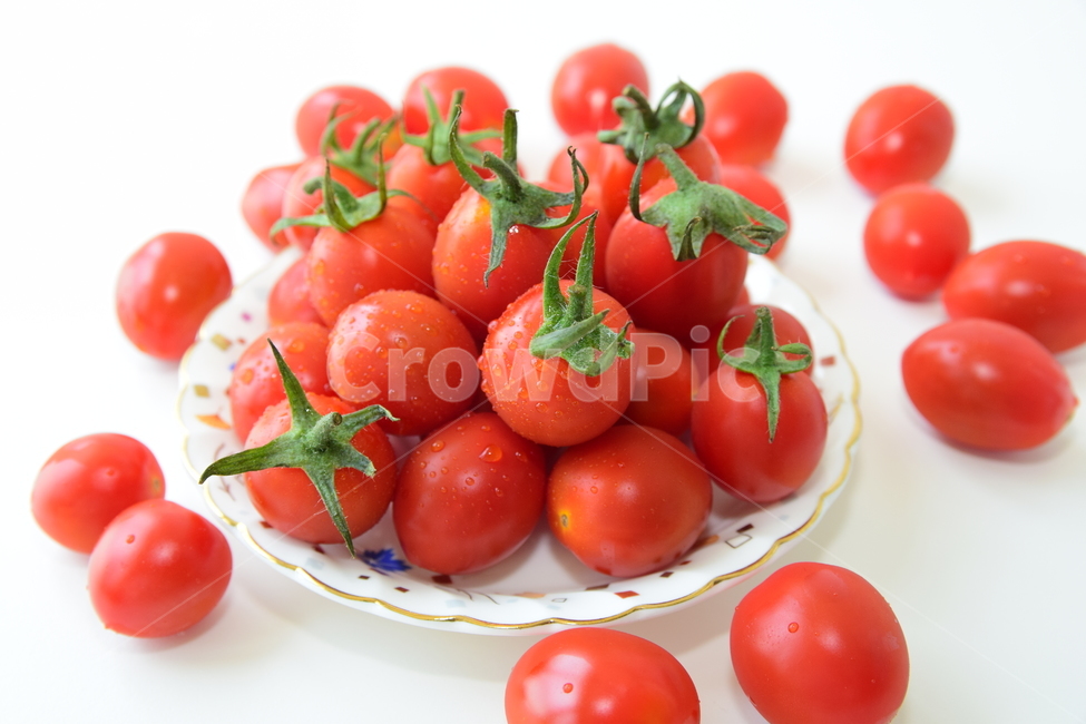tap,Cherry tomato,plate,tomato,delicious,food,Red,red,dessert,ripe,ingredients