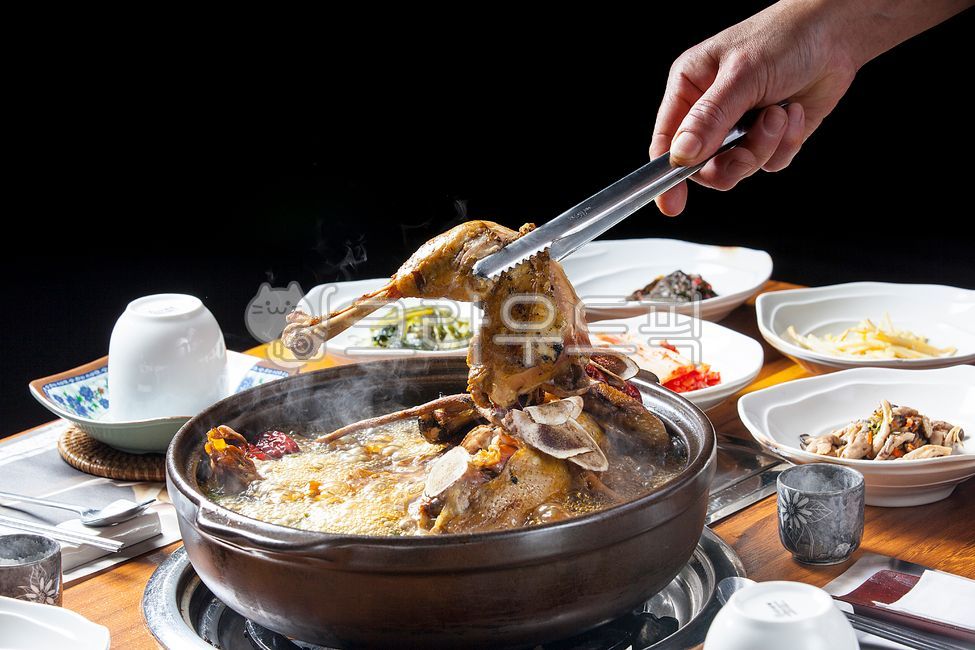 닭백숙,토종닭,토종닭백숙,한방백숙,한방약초백숙,닭,보양식,녹각,녹각백숙,닭요리,녹각토종닭백숙,약초백숙,녹각닭백숙,백숙,영양식,원기회복,대추,전통음식,전통보양식,한국음식,음식,백숙요리,산약초백숙,산약초닭백숙,food,식사,녹각한방백숙,녹각한방닭백숙,한방녹각닭백숙,한방녹각백숙,건강식,건강요리,영양요리,영양음식,한방닭백숙,보양음식,초복,중복,말복,초복음식,중복음식,말복음식,녹용,음식,식재료,요리,food,cook,meal,dishes,food reserves