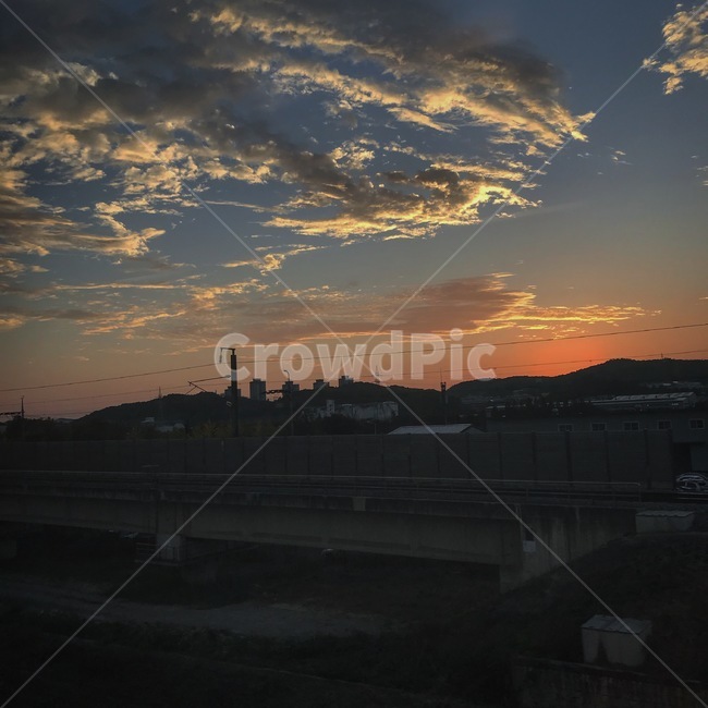 하늘,구름,풍경,날씨,노을,자연,sky,clould,도시,풍경,city,landscape,한국도시풍경,한국도시경관,korea cityscape,nature,outdoors,옥외,dusk,황혼,dawn,새벽,red sky,붉은 하늘,sunset,일몰