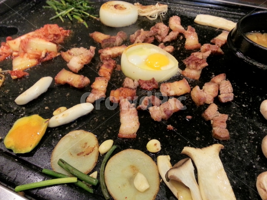 삼겹살,고기,돼지고기,음식,음식사진,food,음식,식재료,요리,food,cook,meal,dishes,food reserves,육류,고기,meat,한식,한국음식,한국요리,korean food,korean dishes,korean meal,korean cook