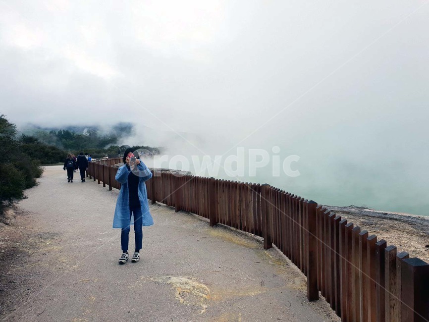 와이오타푸,뉴질랜드,newzealand,지열지대,사진촬영,화산지대,울타리,비오는날,증기,rain