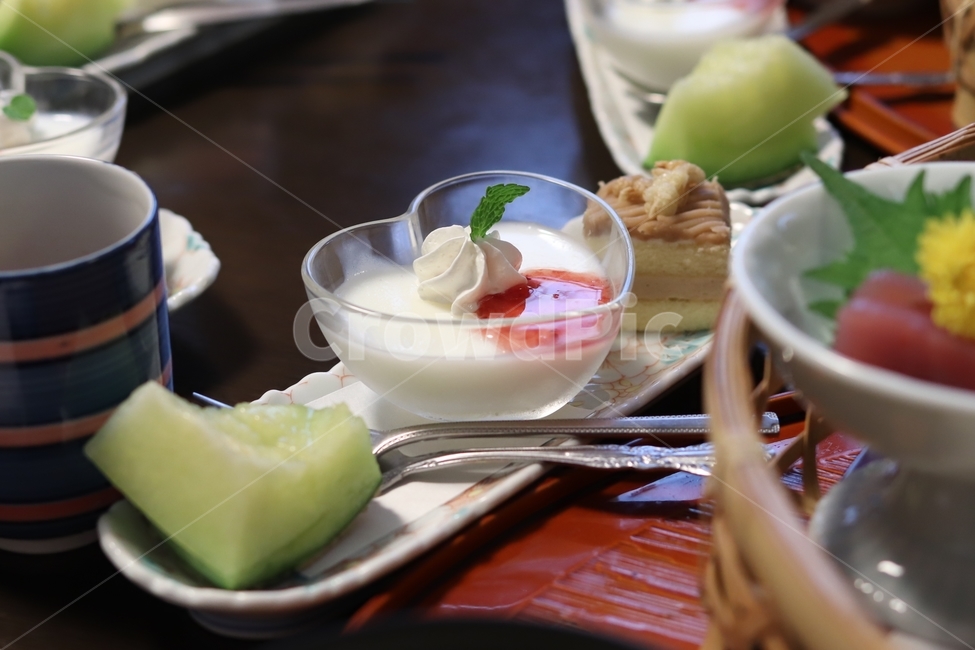 디저트,dessert,멜론,케이크,cake,후식,달콤,달달,과일,생크림,요거트,빵,예쁜,크림,시럽,음식,food,식품