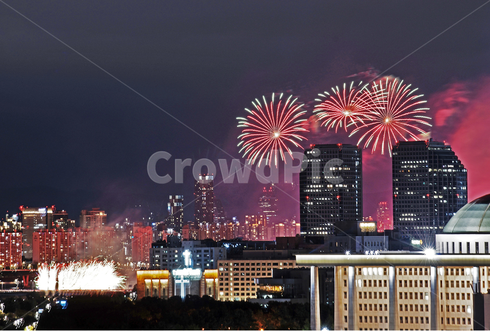 여의도불꽃축제,불꽃축제,불꽃놀이,여의도,폭죽,한강,화약,세계불꽃축제,야경,국회의사당,야경,밤,풍경,nightscape,night,landscape,축제,행사,festival,carnival,event