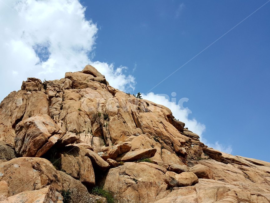 바위산,설악산,권금성,국립공원,가을하늘,rocky,mountain,crag,푸른하늘,파란하늘,blue,sky,nationalpark,seoraksan,mtseorak,산,등산,자연,hiking,climbing