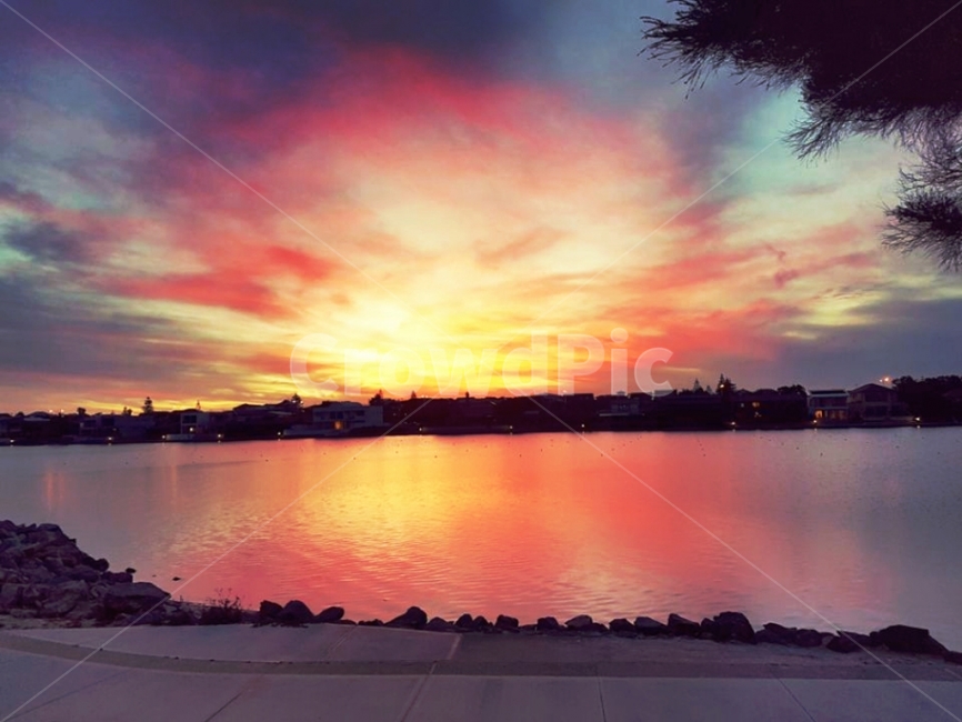 노을,저녁,호수,강,바다,해변,강가,호숫가,호수가,evening,sunset,lake,lakeside,river,riverside,sea,beach,calm,peaceful,atmosphere,분위기,sky,cloud,하늘,구름,태양,해,sun,빛,light,감성사진,배경화면,배경사진,풍경,배경,풍경사진,평화로운,차분한,차분함,평화로움,scene,ambience,tranquil,still,background,도시,풍경,city,landscape,해외,외국,세계,foreign,oversea,world,세계도시풍경,해외도시풍경,외국도시풍경,world cityscape,nature,자연,outdoors,옥외,일몰,dawn,새벽,red sky,붉은 하늘,dusk,황혼