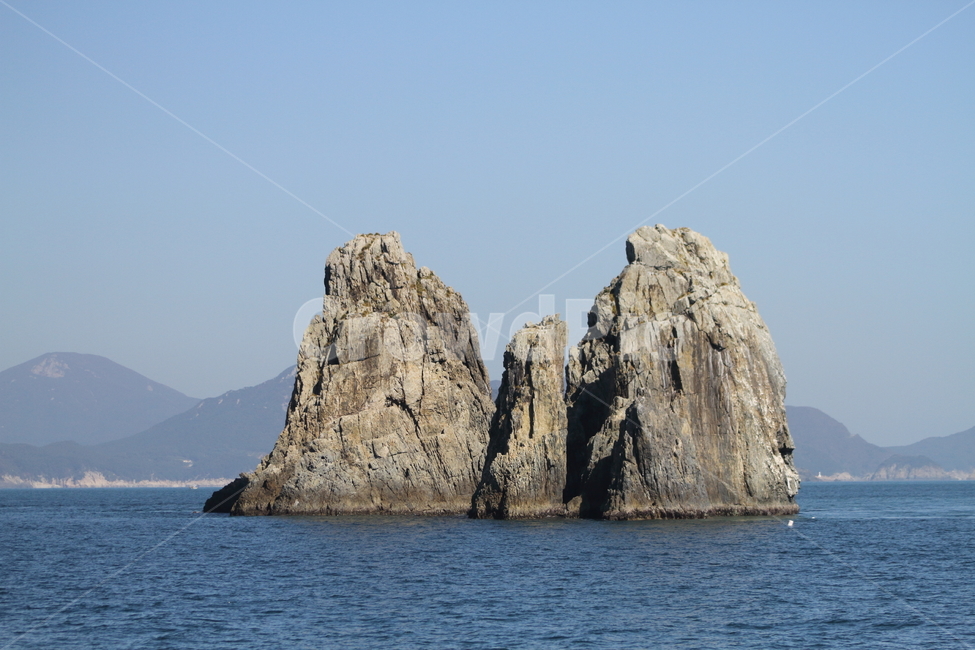 섬,한려해상국립공원,바다,남해,island,자연풍경,남해바다,자연,풍경,nature,landscape,한국자연풍경,한국자연경관,korea nature landscape,promontory,곶,outdoors,옥외,cliff,낭떠러지,land,땅