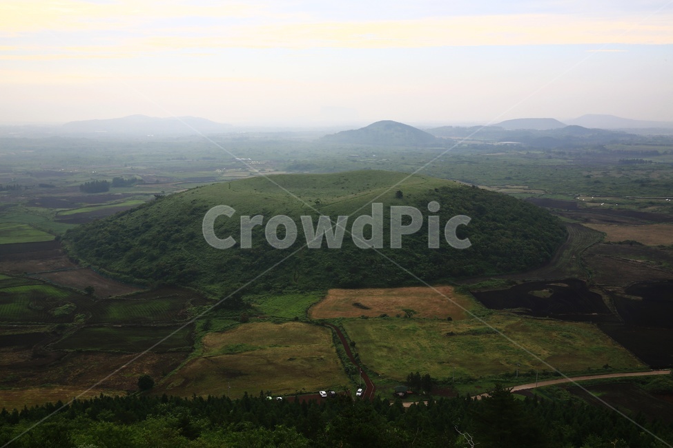 hill,언덕,outdoors,옥외,nature,자연,landscape,경치,scenery,풍경,경관,오름,제주,다랑쉬오름,안개,아침,자연,풍경,nature,landscape