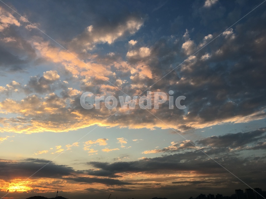 하늘,서울하늘,노을,구름,아름다운하늘,해질녘,자연,풍경,nature,landscape,outdoors,옥외,sky