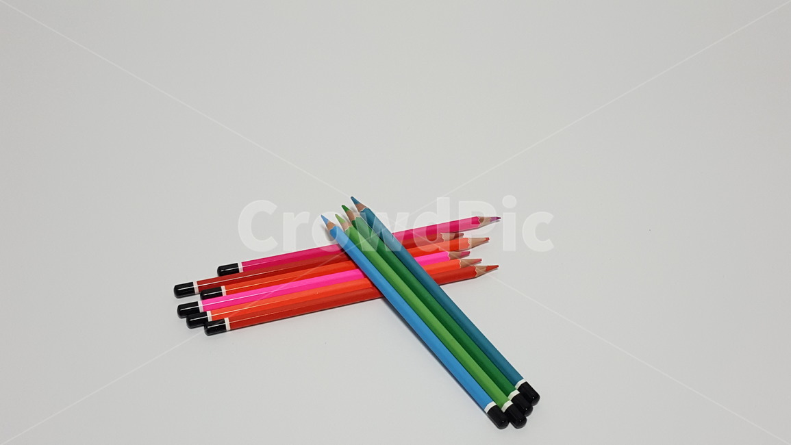 색연필,연필,필기도구,컬러,색상