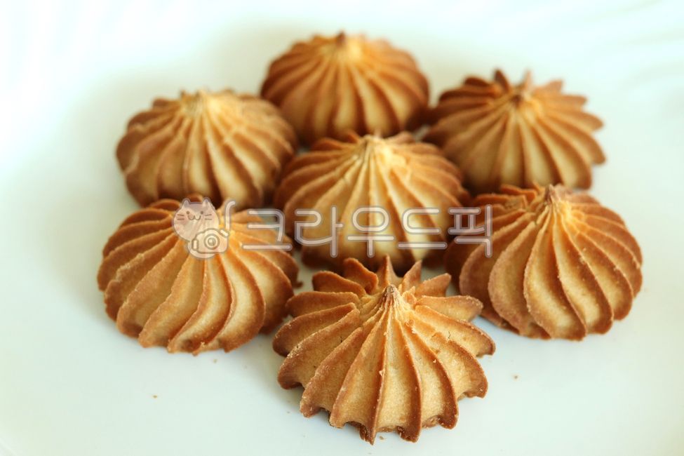Red bean paste cookies,red bean paste cookies,chestnut paste cookies,traditional cookies,Korean cookies,Korean sweets,tea cookies,Chuseok snacks,holiday snacks,traditional desserts,Korean desserts,Korean desserts,home baking,baked snacks,sim