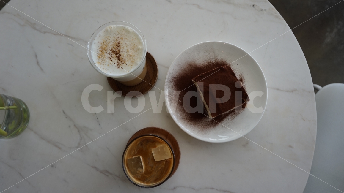 카페,카페라떼,라떼,커피,티라미수,Cafe,Coffee,Latte,Tiramisu,음식,식재료,요리,food,cook,meal,dishes,food reserves,디저트,간식,후식,dessert,snack,커피,카페,coffee,cafe