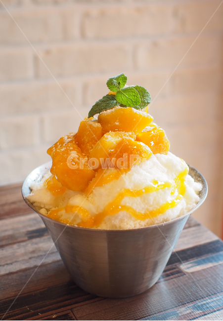 food,음식,dessert,디저트,팥빙수,과일빙수,빙수,망고,mango,iceflakes,카페메뉴,여름음식,summerfood,cafe,디저트,간식,후식,dessert,snack