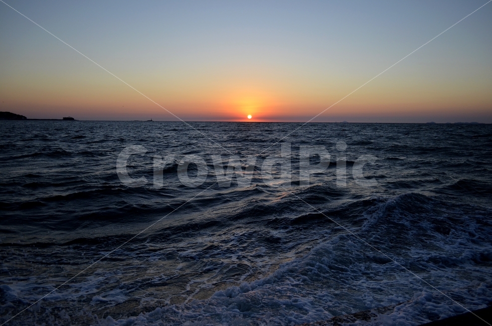노을,서해안,저녁노을,바다,design,자연,풍경,nature,landscape,해변,바다,beach,sea,outdoors,옥외,sunset,일몰,dawn,새벽,red sky,붉은 하늘,sky,하늘,dusk,황혼
