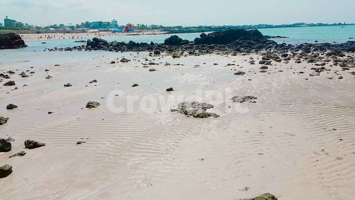 제주도해변,한국자연풍경,해안가,제주도바다,제주해안가,여름,썰물,맑은모래,힐링,푸른바다,여유,제주도