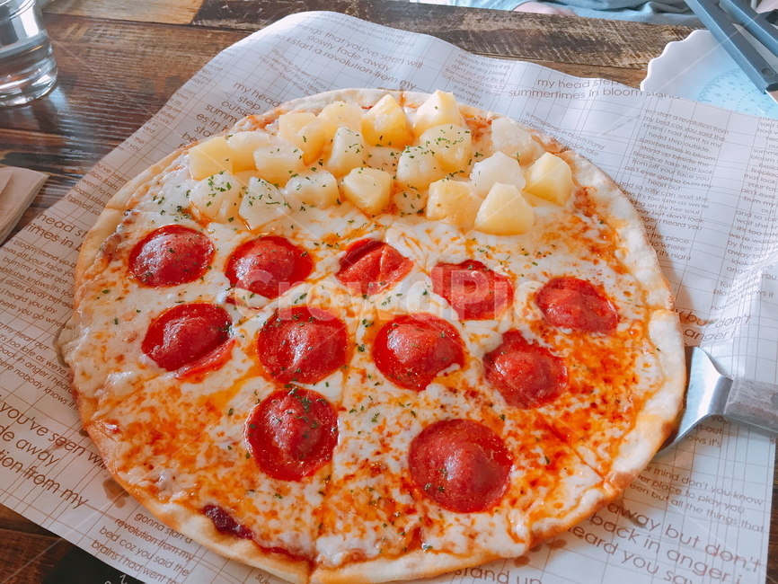 피자,하와이안피자,페페로니피자,반반피자,씬피자,음식,식재료,요리,food,cook,meal,dishes,food reserves,양식,서양음식,서양요리,western food,western dishes,western meal,western cook