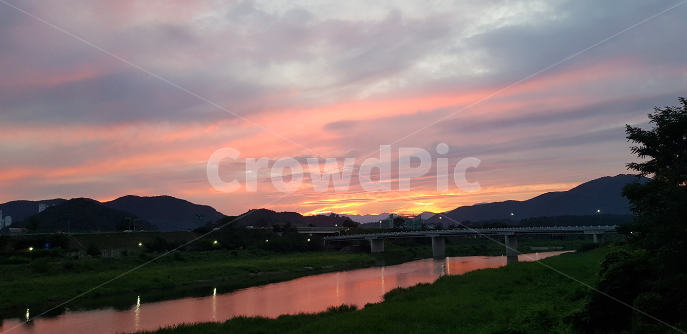 석양,구름,자연,노을,붉은노을,붉은하늘,하늘,일몰,황혼,자연,풍경,nature,landscape,outdoors,옥외,sunset,red sky,붉은 하늘,sky,dusk,dawn,새벽